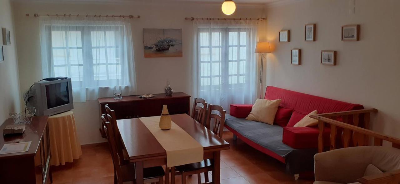 Holiday House Tocha Пальейруш-да-Тока Экстерьер фото